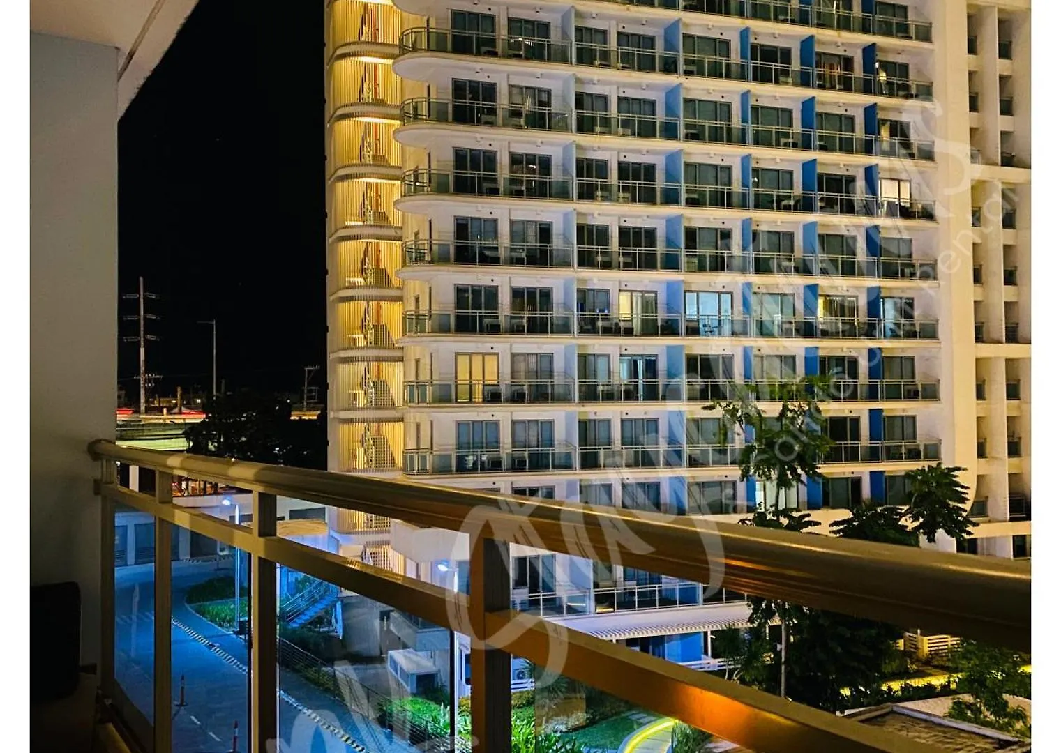 מנילה Rk Staycations At Azure Urban Resort Residences הפיליפינים